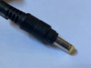 9 transformador cargador portatil HP
