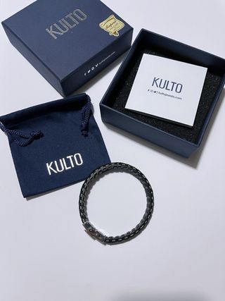 Bracciale uomo, Kulto