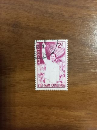 Francobolli "VIETNAM BUU CHINH"