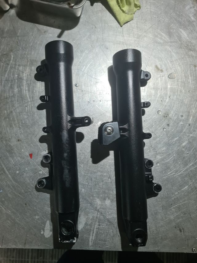 Muelles + botellas Suzuki V Strom