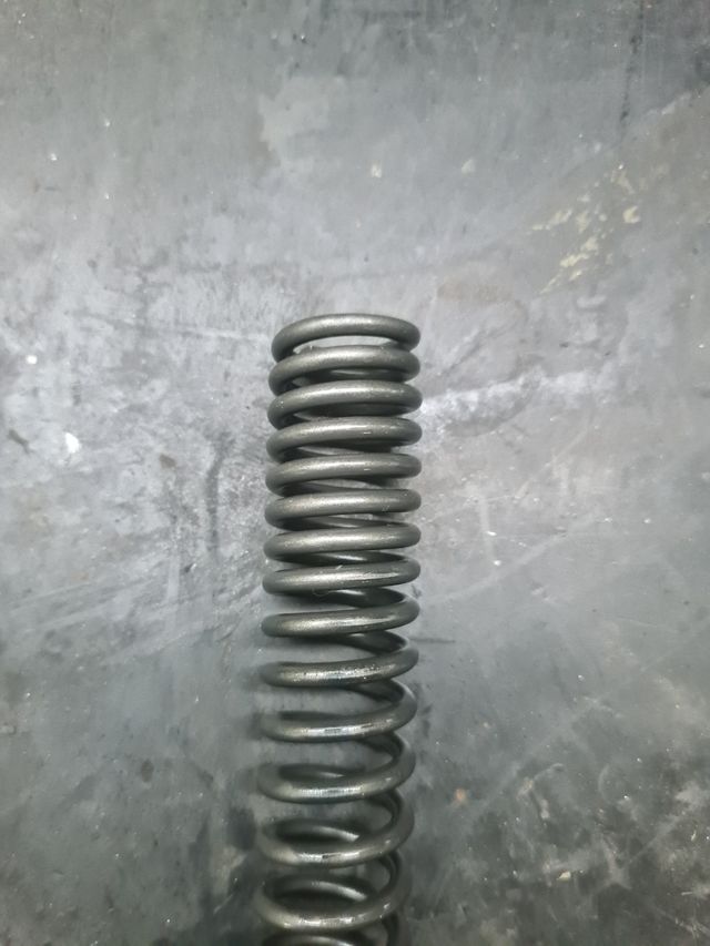 Muelles + botellas Suzuki V Strom