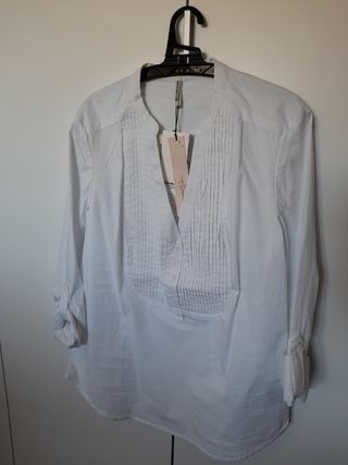 Blusa blanca Stradivarius