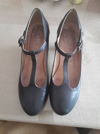 Zapatos negros de pulsera 