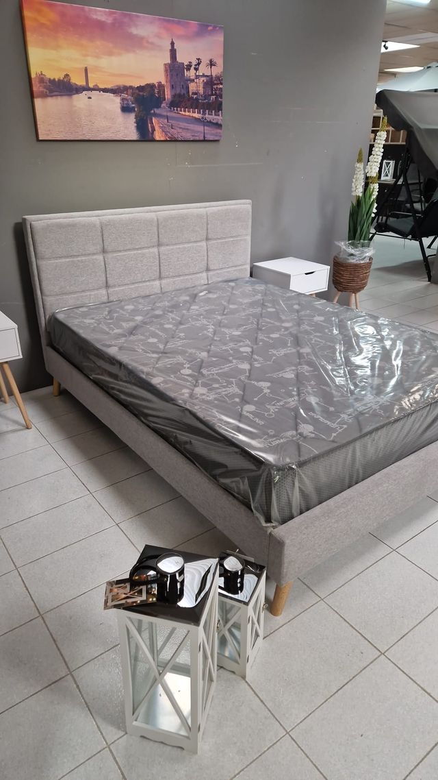 Súper oferta On Line!¡  Cama tapizado tela