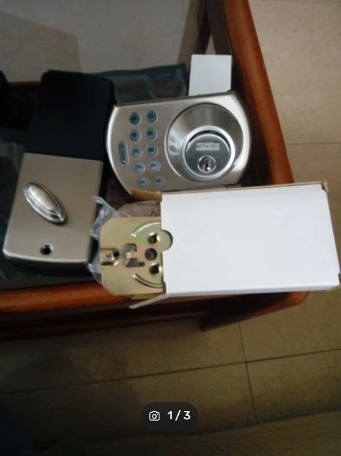 Cerradura electrónica Track