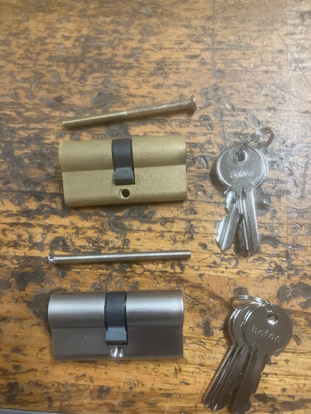 cerradura cilindro bombillo
