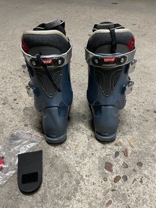 Botas Atomic de mujer