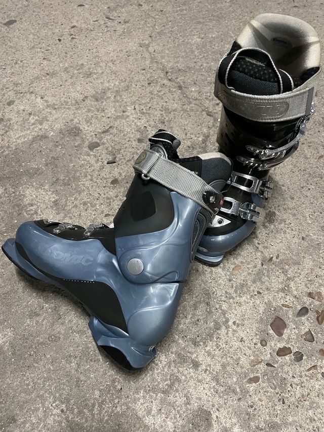 Botas Atomic de mujer