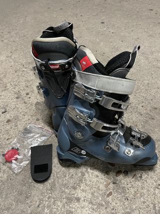 Botas Atomic de mujer