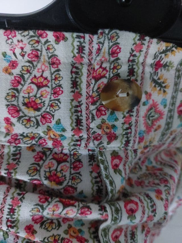 Pantalon corto nuevo T36 chica.Nuevo.