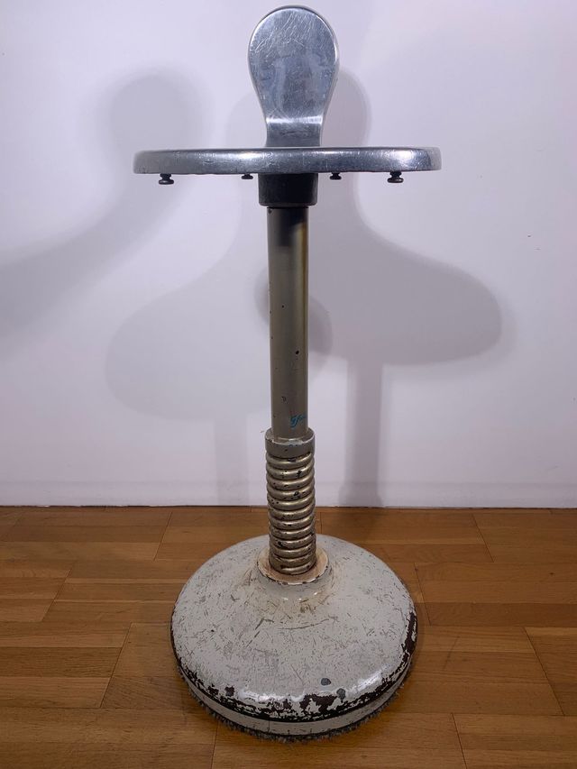 Sgabello Anatomico da dentista Anni50' usati per 650 EUR su