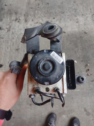 Bloque Abs Mazda para Ford