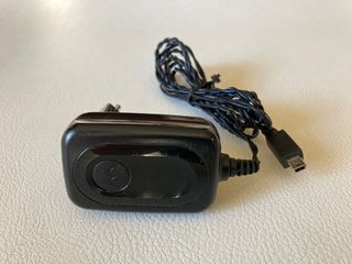 MOTOROLA L6 – Plateado - Vintage 2005–con cargador