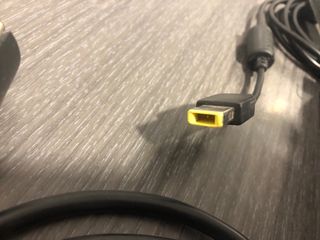 Cargador Portátil Lenovo