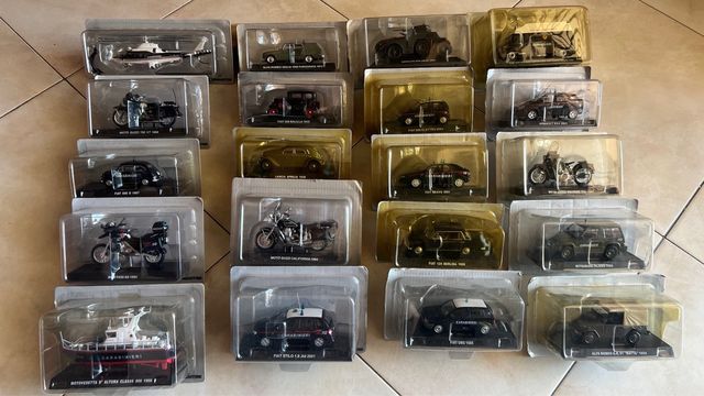 collezione mezzi carabnieri 1:43