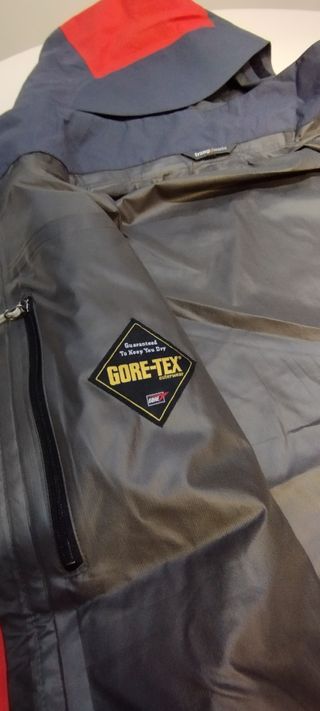 Chaqueta trango Gore Tex