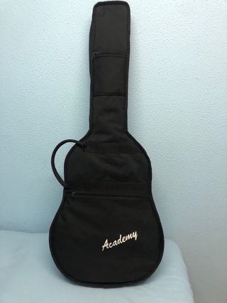 Guitarra clásica, modelo Lucia