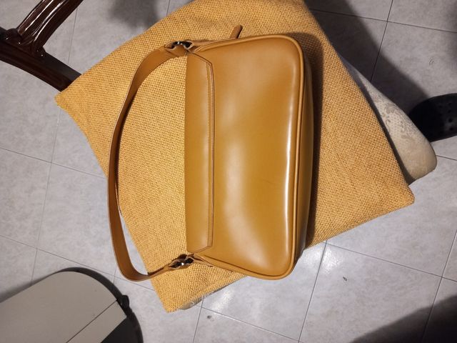 Borsa di pelle color ocra