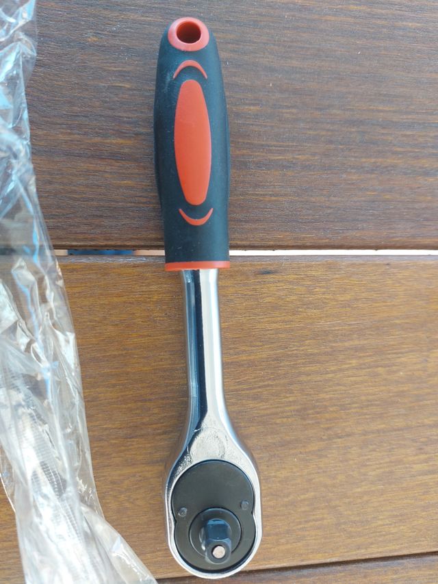 Llave carraca pequeña