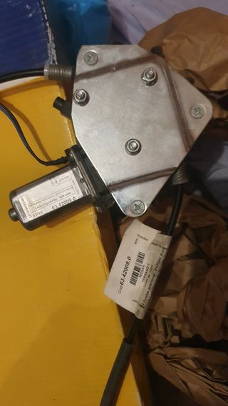 Elevalunas delantero Nissan terrano