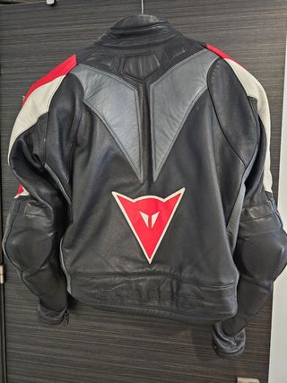 Mono cuero desmontable Dainese