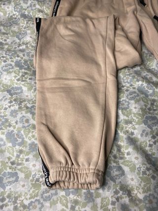 chandal beige 