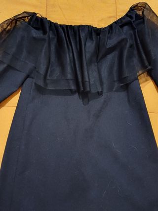 Vestido escote volantes organza/tul homb. al aire