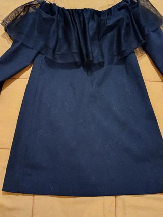 Vestido escote volantes organza/tul homb. al aire