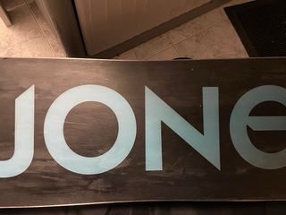 JONES SNOWBOARDS FLAGSHIP