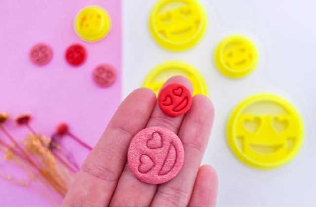 Cortadores De Carta y Emoticón para Arcilla