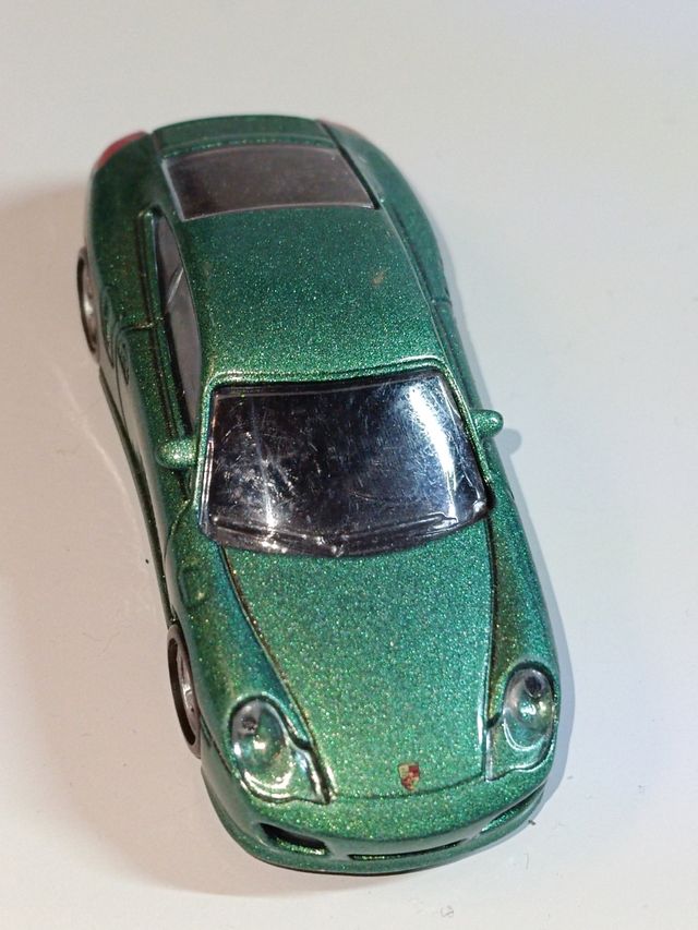 *PORSCHE 996 1/64 MAJORETTE
