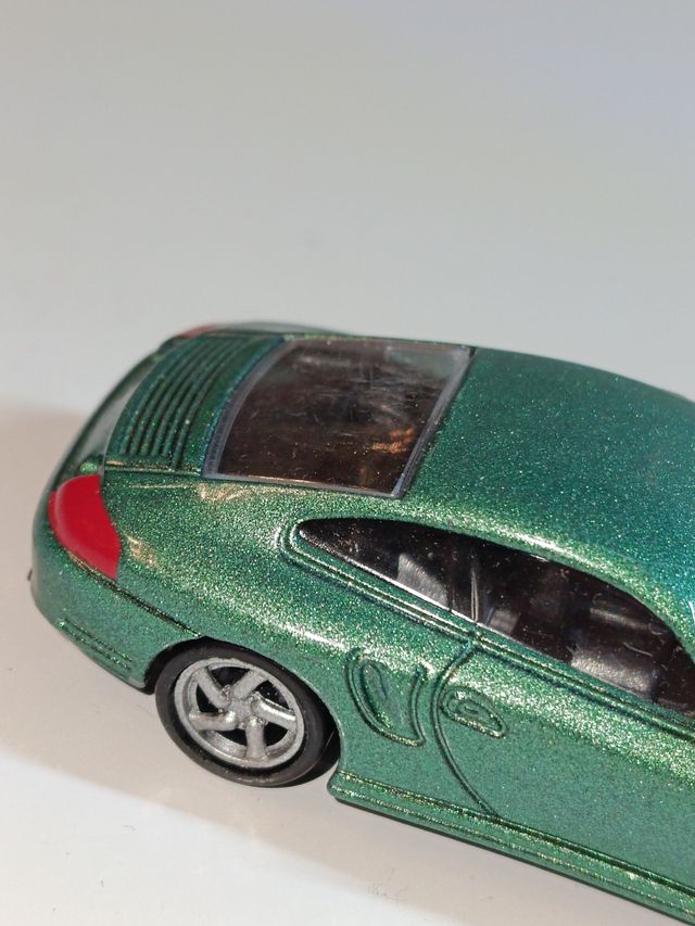 *PORSCHE 996 1/64 MAJORETTE