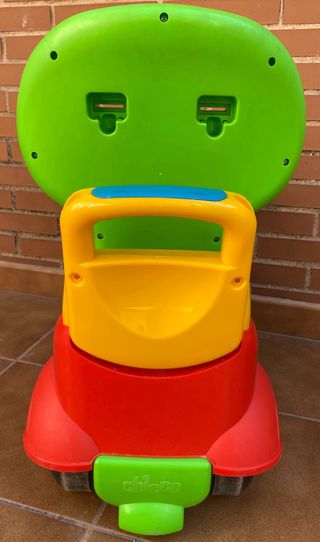 Correpasillos infantil 4 en 1 marca CHICCO