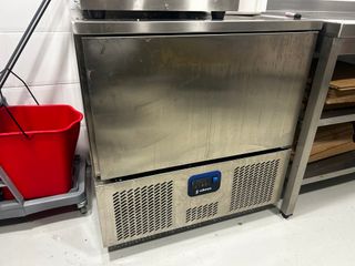 Abatidor de Temperatura 5 Bandejas GN 1/1 Edenox