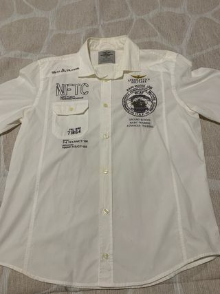 camisa blanca de Aeronautica Militare