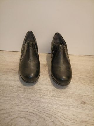 Zapato abotinado tacón talla 40