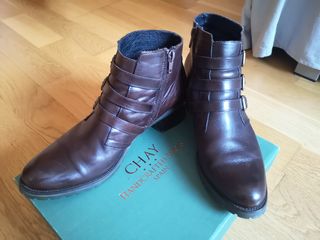 Botines de piel
