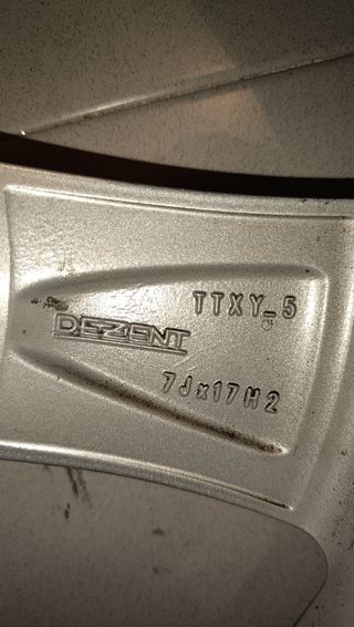 4 Llantas Audi 7 J x 17 H2 DEZENT