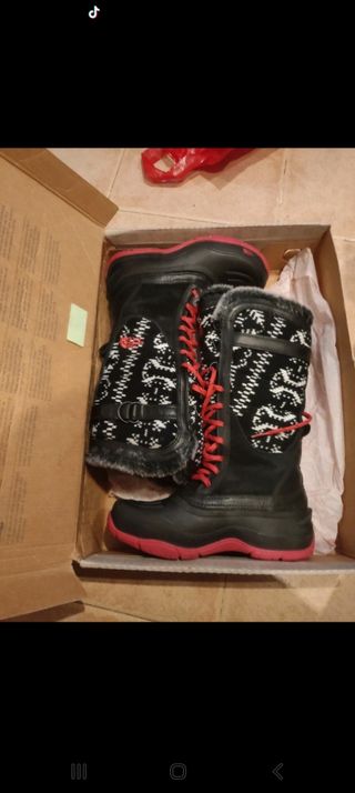 Botas altas North face talla 36