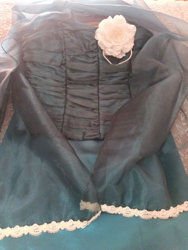 Vestido de ceremonia mujer.