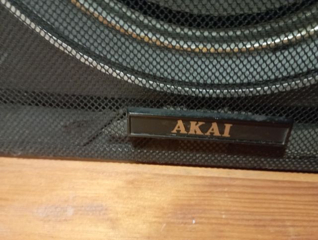 Pareja de altavoces. 20 euros los dos.