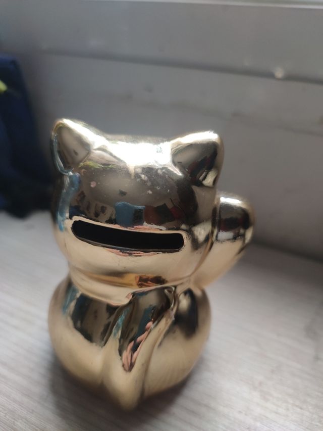 Hucha de michi de oro 🏅