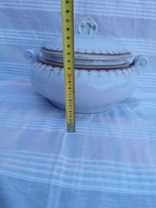 Sopera de porcelana