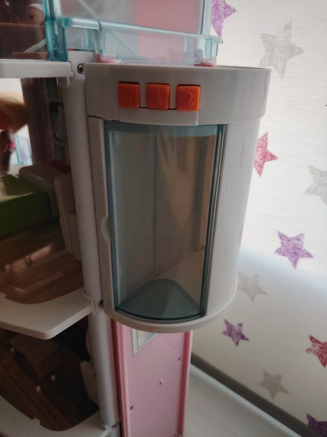 Edificio loco-loco a Barriguitas