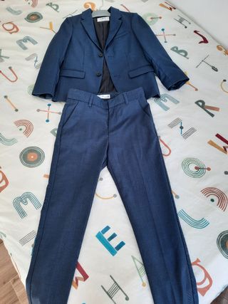 Traje y camisa Zara apto Comunión 