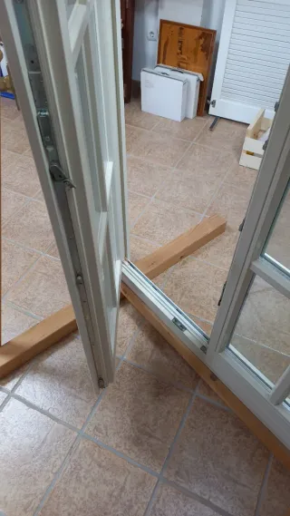 Ventana madera/ puerta de terraza