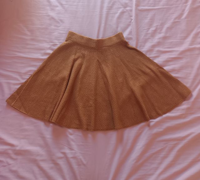 Falda marrón