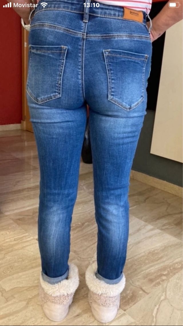 vaquero pitilloDKNY talla 28 excelente