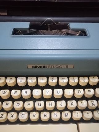 Máquina de escribir Olivetti