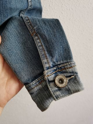 Cazadora vaquera de chica talla L.